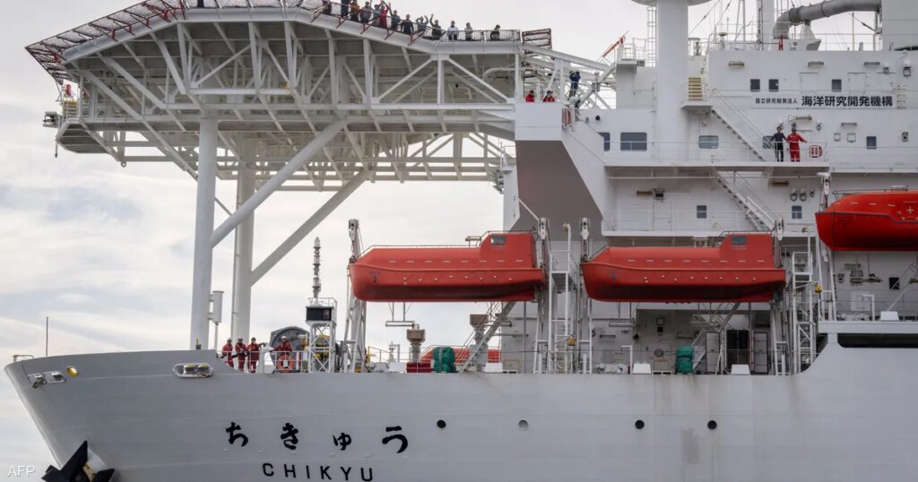 At a depth of 6 km. Japan finds rare earth elements at the bottom of the ocean