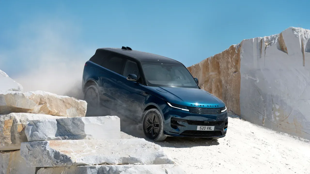 JLR представила электрический Range Rover Sport с запасом хода 602 км