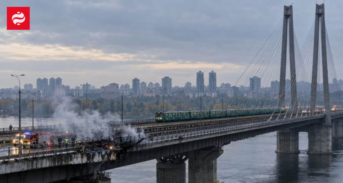 В Киеве из-за российских ударов перекрыты три моста