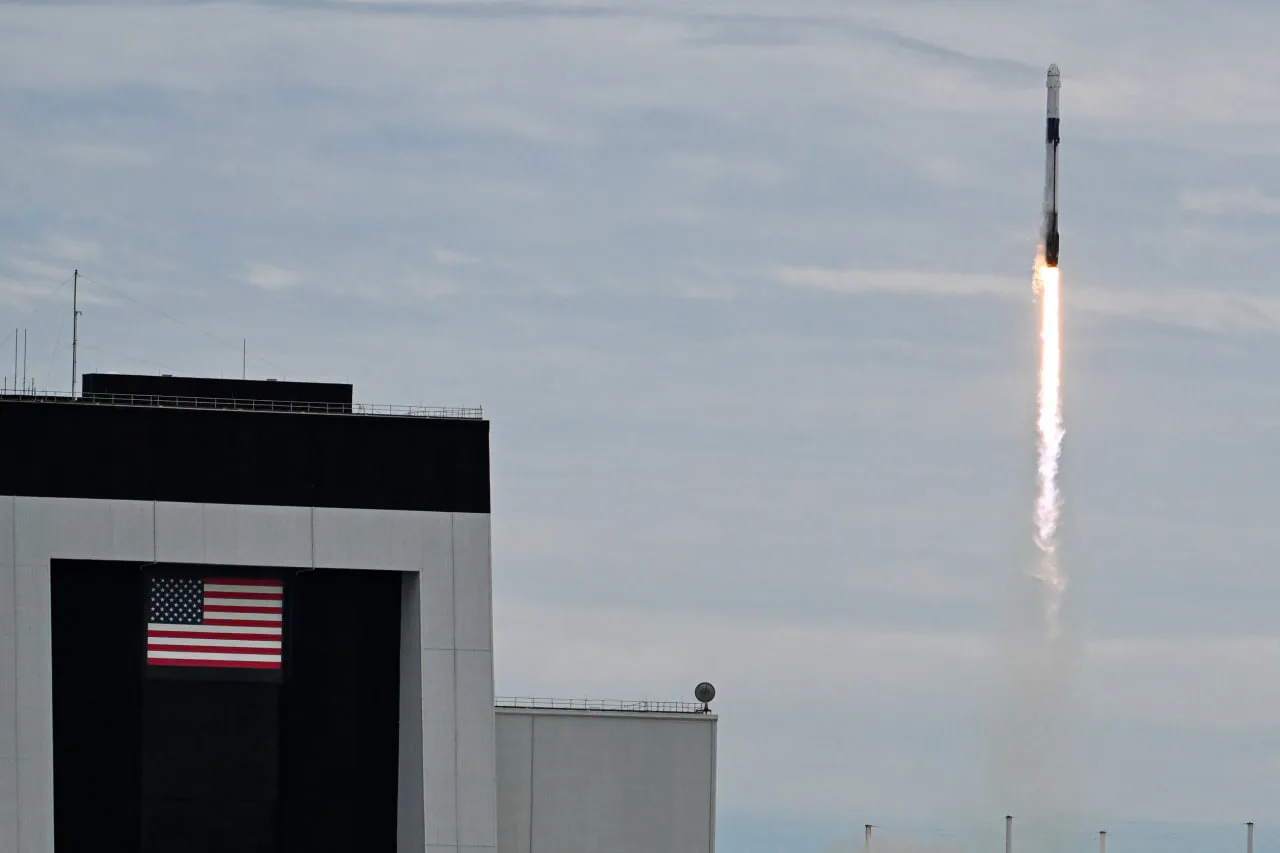 Экипаж SpaceX установил рекорд, добравшись до МКС менее чем за 8 часов